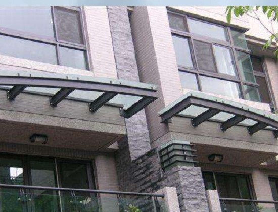 現代建築雨遮設計示意圖